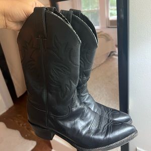 Black Justin Cowgirl Boots